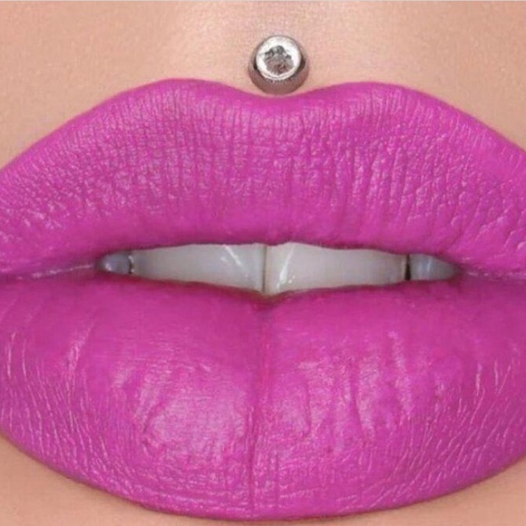 Jeffree Star Other - Jeffree Star Bold Fuchsia Lipstick